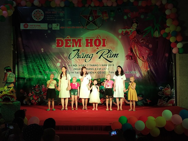 Các em cùng được cất lời ca, tiếng hát trong chương trình.