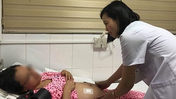 Lần đầu tiên thực hiện phẫu thuật can thiệp cho thai nhi trong bụng mẹ