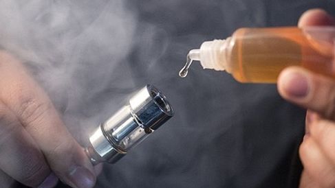 Số ca mắc bệnh liên quan tới thuốc lá điện tử vẫn gia tăng tại Mỹ