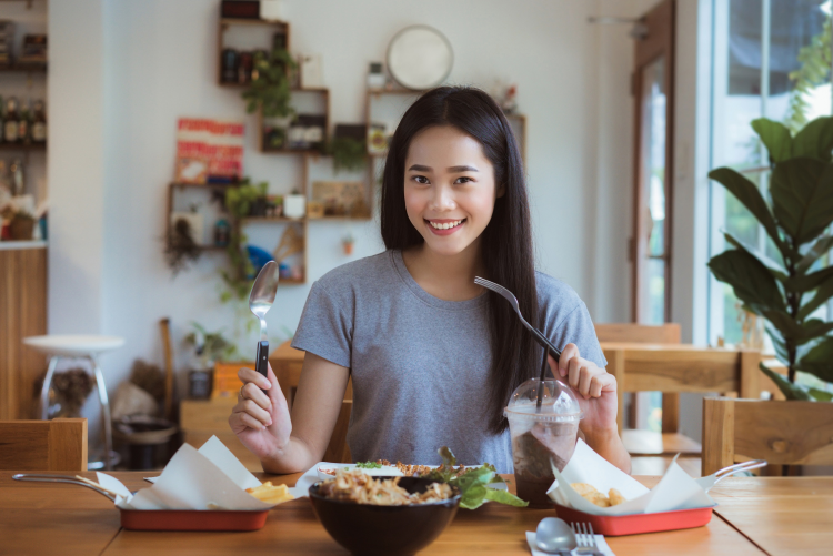 Bữa sáng cân bằng cung cấp đủ dưỡng chất cho cơ thể. Ảnh: Shutterstock.
