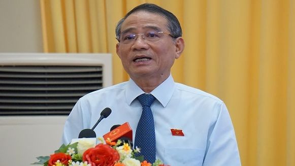 Bay cùng chuyến với người Anh nhiễm Covid-19, Bí thư Đà Nẵng có kết quả âm tính