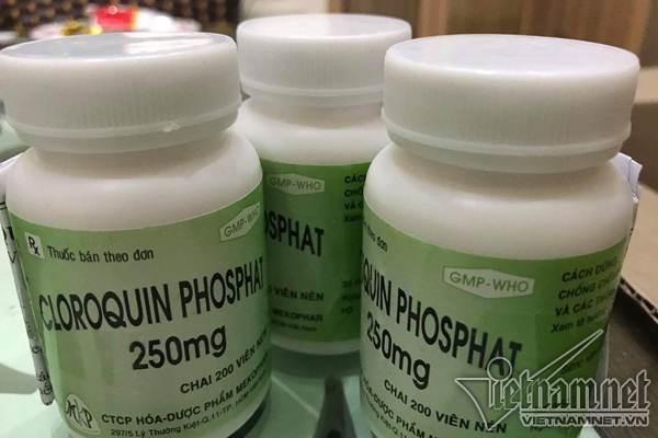 Nhiều gia đình tự tích trữ thuốc trị sốt rét để phòng và điều trị Covid-19