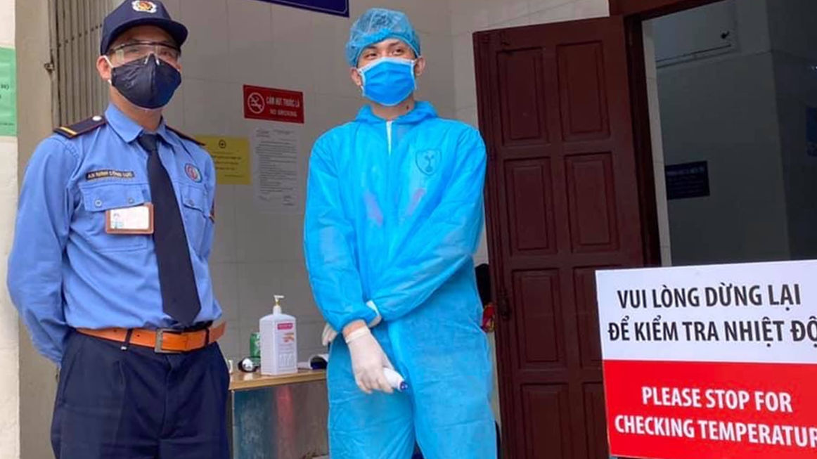Gần 5.000 nhân viên, bệnh nhân Bạch Mai bắt buộc xét nghiệm nCoV