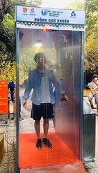 Đua lắp buồng khử khuẩn toàn thân chống Covid-19, Bộ Y tế cảnh báo gây hại