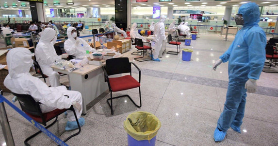 Rà soát bác sĩ bệnh viện Bạch Mai khám bệnh ở các tỉnh