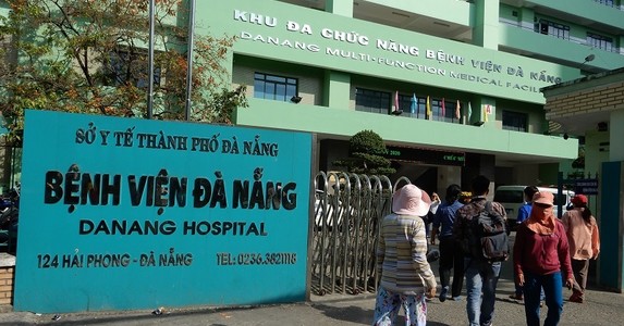 Đà Nẵng tạm dừng người nhà thăm bệnh nhân, hoạt động kinh doanh ăn uống tại chỗ