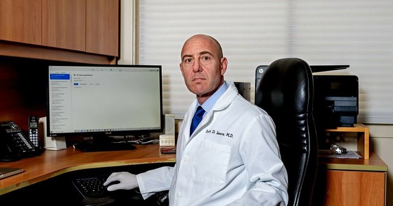 Nhiều người Mỹ thiếu thông tin về Covid-19