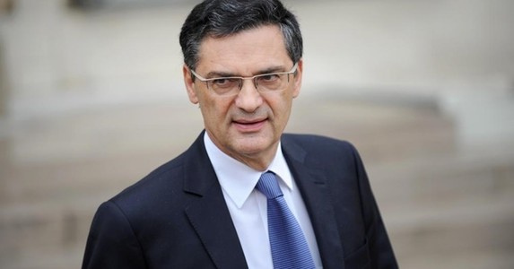 Cựu bộ trưởng Pháp tử vong vì nCoV