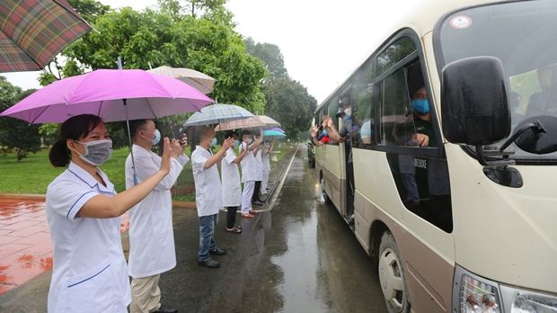 Farewell moments with virus patients