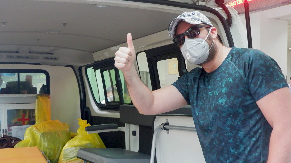 Bệnh nhân Mỹ khen 'Việt Nam làm tốt việc cách ly'