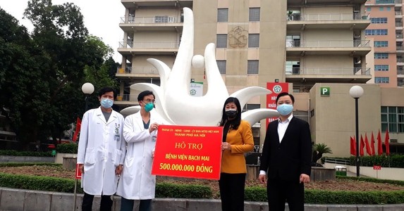 BV Bạch Mai thông báo dừng nhận ủng hộ từ cộng đồng