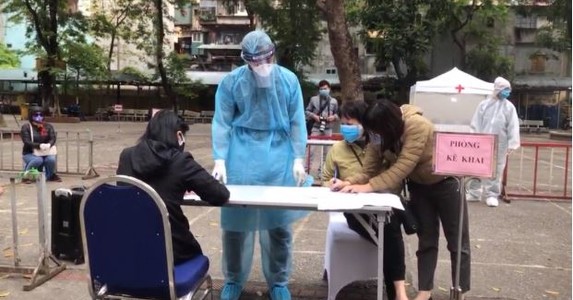 Hà Nội: 17 ca nghi ngờ nhiễm qua test nhanh Covid-19 đều có kết quả âm tính