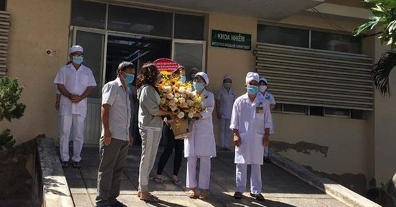 Thêm 10 bệnh nhân mắc Covid-19 khỏi bệnh