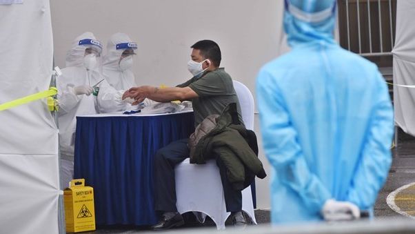 Nhiều người xét nghiệm dương tính sau khi khỏi Covid-19