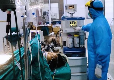 Mổ cấp cứu kịp thời cho bệnh nhân đang điều trị cách ly tại Thanh Hóa