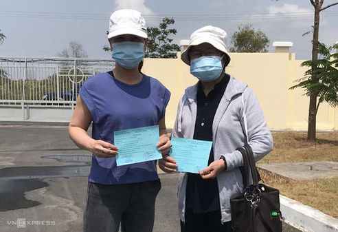 Hai bệnh nhân TP HCM xuất viện