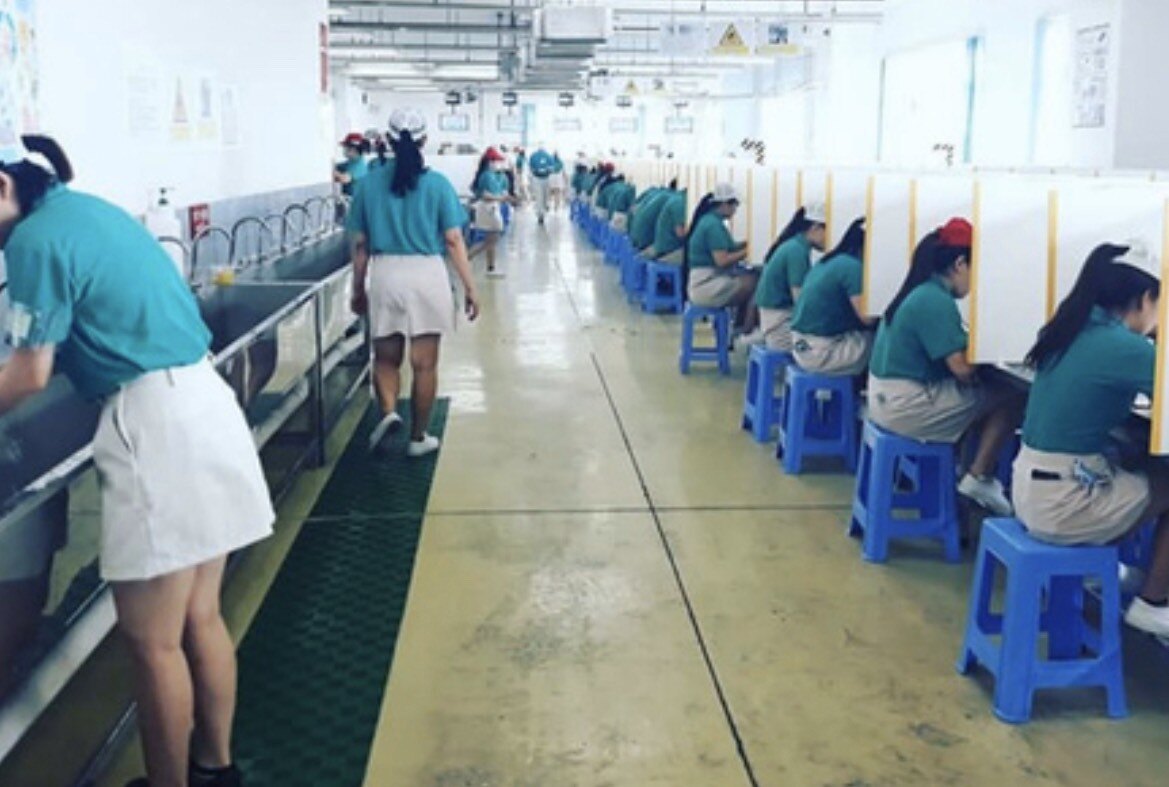 Ngành y tế triển khai lấy mẫu xét nghiệm sàng lọc Covid-19 cho công nhân