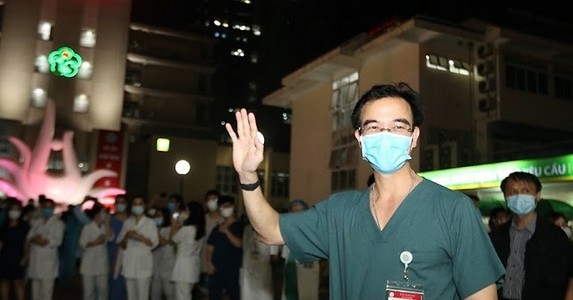 Bệnh viện Bạch Mai sẽ tái khởi động lại trong điều kiện an toàn cao nhất