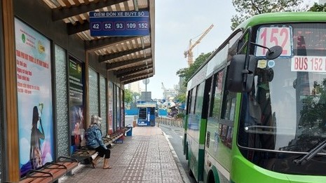 Campaign on dangers of smoking carried out at bus stations