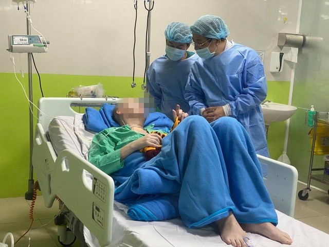 Bệnh nhân phi công nóng lòng về nước