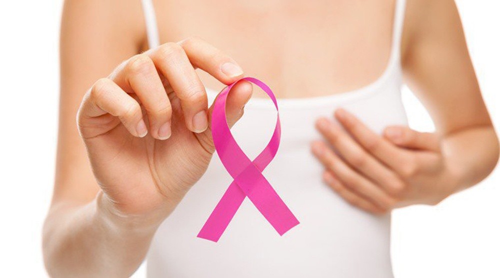 Ai cần sàng lọc ung thư vú sớm?