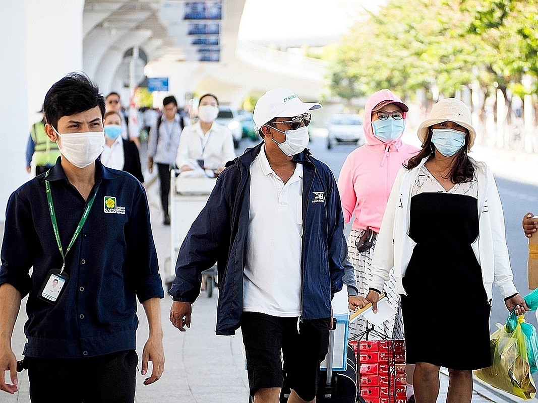 By Thursday night the Da Nang Center for Disease Control and Prevention took samples from more than 100 people thought to have come in contact with the man, including his family members, and all have tested negative.