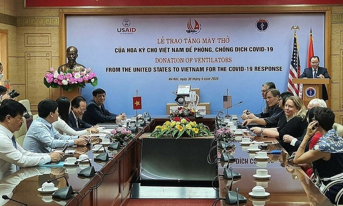 Mỹ tặng Việt Nam 100 máy thở