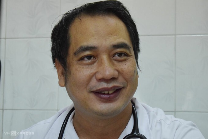 Bác sĩ Nguyễn Trung Cấp nhiều lần thay đổi cách điều trị Covid-19