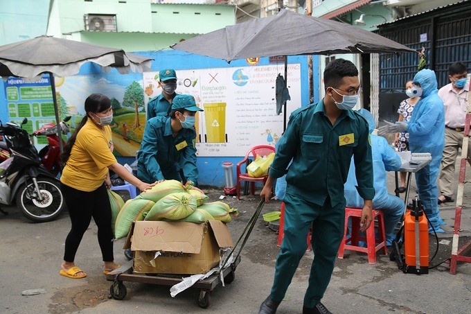 'Bệnh nhân 1349' học nhiều lớp, đến viện Chợ Rẫy hai lần