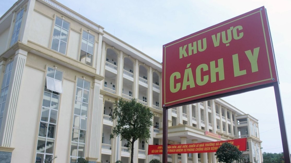 Người cách ly chung phòng 'bệnh nhân 1498': 'Tôi lo bị nhiễm'