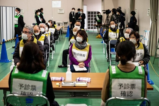 Buổi diễn tập tiêm chủng tại Kawasaki, Nhật Bản, ngày 27/1. Ảnh: AFP