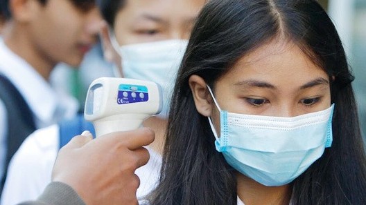 Cách ly hơn 1.800 học sinh và giáo viên