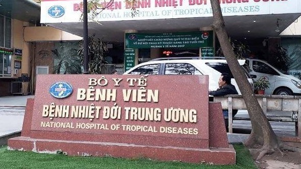 Một bác sĩ Bệnh viện Nhiệt đới Trung ương dương tính SARS-CoV-2