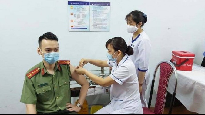 Sau tiêm vaccine Covid-19, thường xuất hiện phản ứng phụ gì?