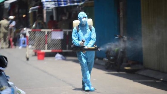 TP.HCM tìm người đến nhà sách, quán cà phê khách sạn 5 sao