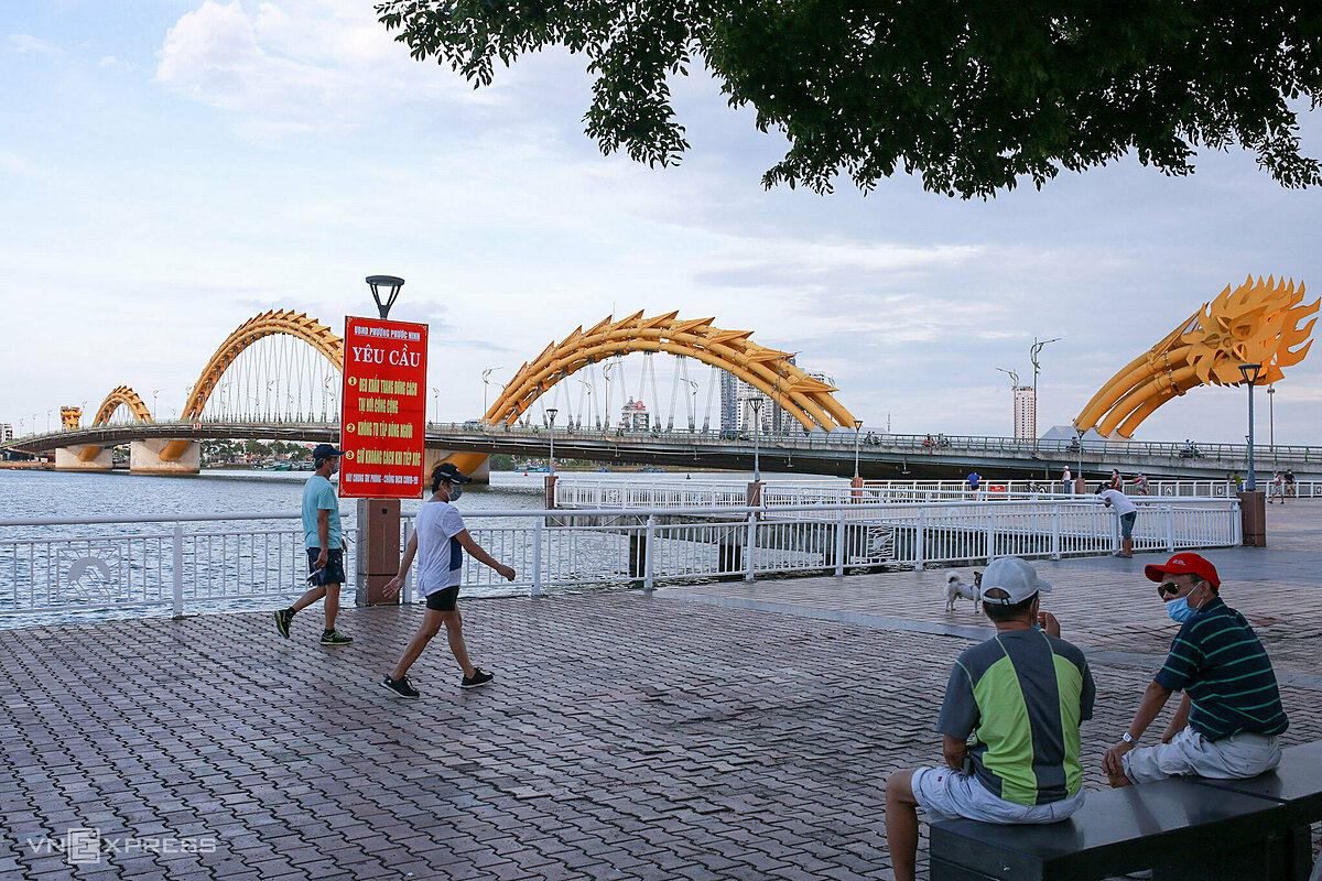 Tourist cities regain bustle after Covid-19 restriction relaxed
