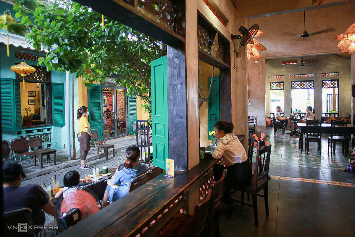 Tourist cities regain bustle after Covid-19 restriction relaxed