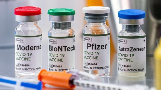 Lý do nhiều người chọn tiêm kết hợp 2 loại vắc xin Covid-19 khác nhau