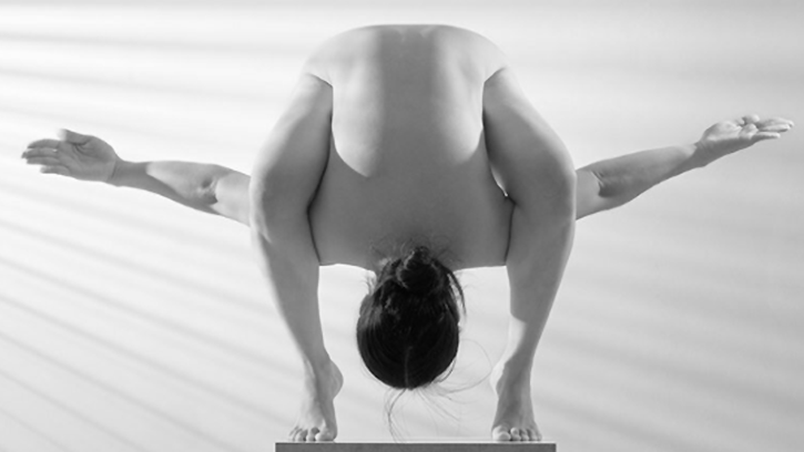 Virtual nudes highlight art of yoga