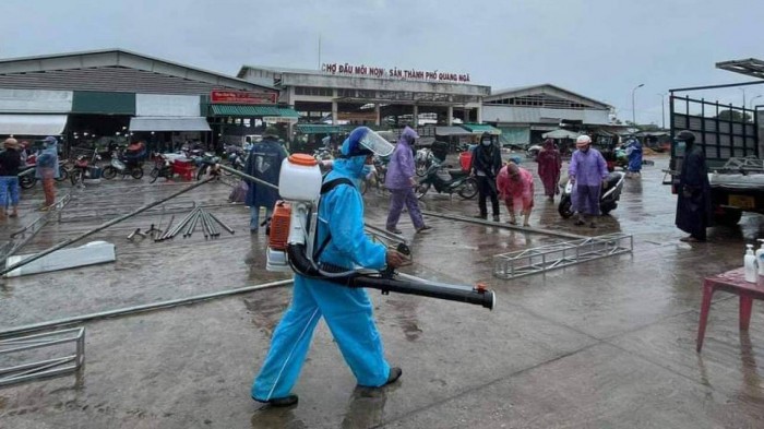 Công tác truy vết, khoanh vùng, ngăn chặn dịch Covid-19 ở Quảng Ngãi đang được triển khai khẩn trương, quyết liệt.