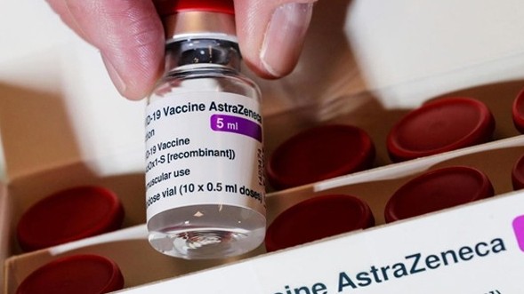 1 triệu liều vắc xin AstraZeneca về Tân Sơn Nhất