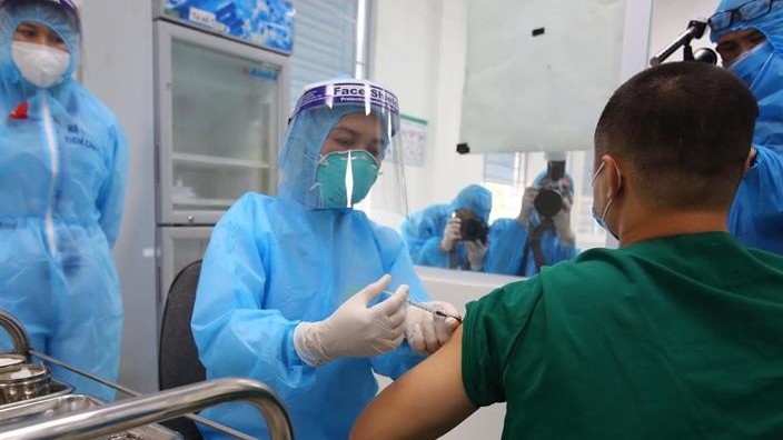 Việt Nam tiếp nhận thêm hơn 1,18 triệu liều vaccine phòng Covid-19