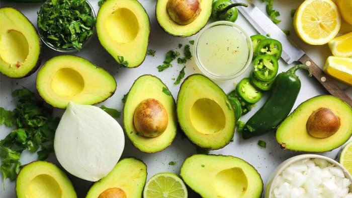 Quả bơ có chứa 25 loại vitamin và khoáng chất thiết yếu.