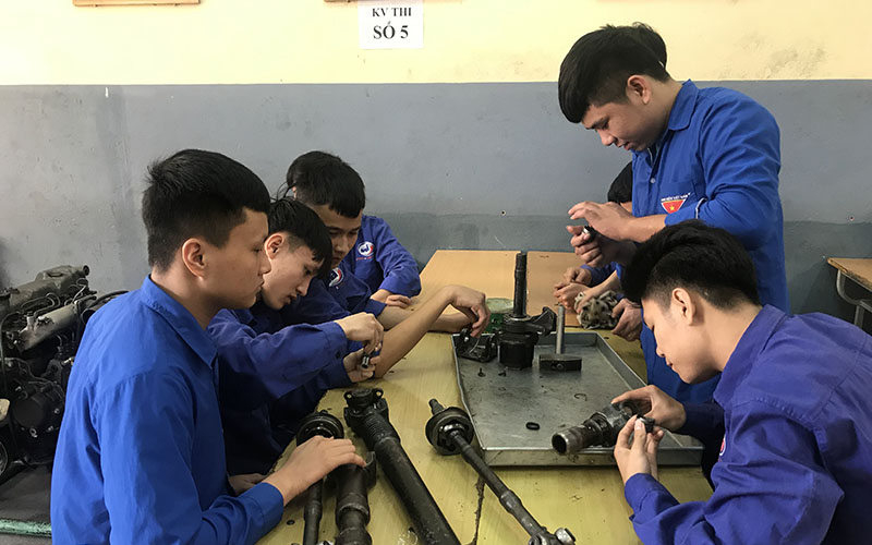 Đẩy mạnh chuyển đổi số trong giáo dục nghề nghiệp Đẩy mạnh chuyển đổi số trong giáo dục nghề nghiệp