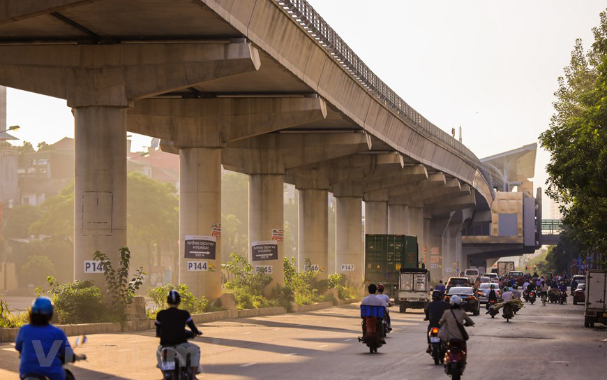 Giao thông ở Hà Nội nhộn nhịp trong ngày đầu dỡ bỏ 39 chốt kiểm soát Giao thông ở Hà Nội nhộn nhịp trong ngày đầu dỡ bỏ 39 chốt kiểm soát
