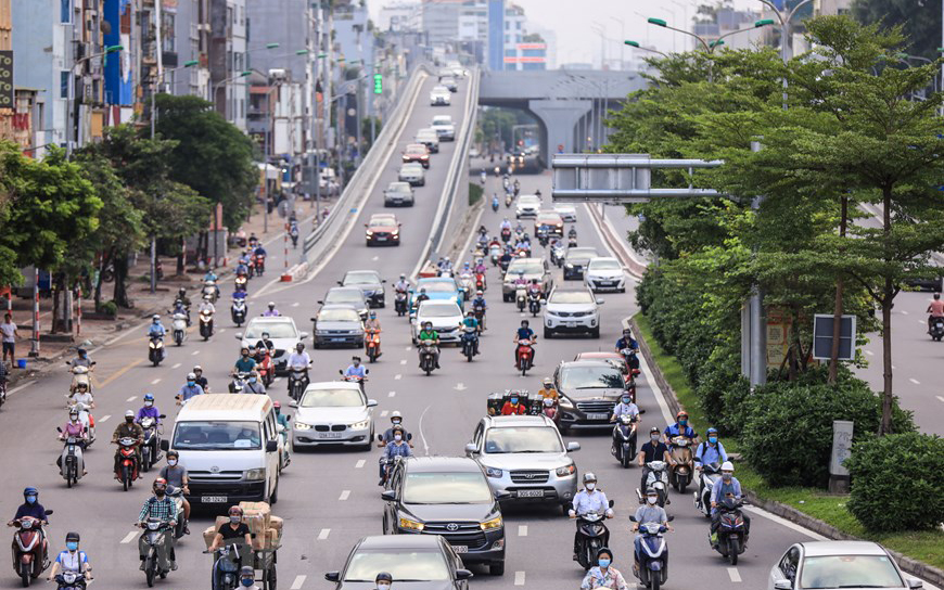 Giao thông ở Hà Nội nhộn nhịp trong ngày đầu dỡ bỏ 39 chốt kiểm soát Giao thông ở Hà Nội nhộn nhịp trong ngày đầu dỡ bỏ 39 chốt kiểm soát
