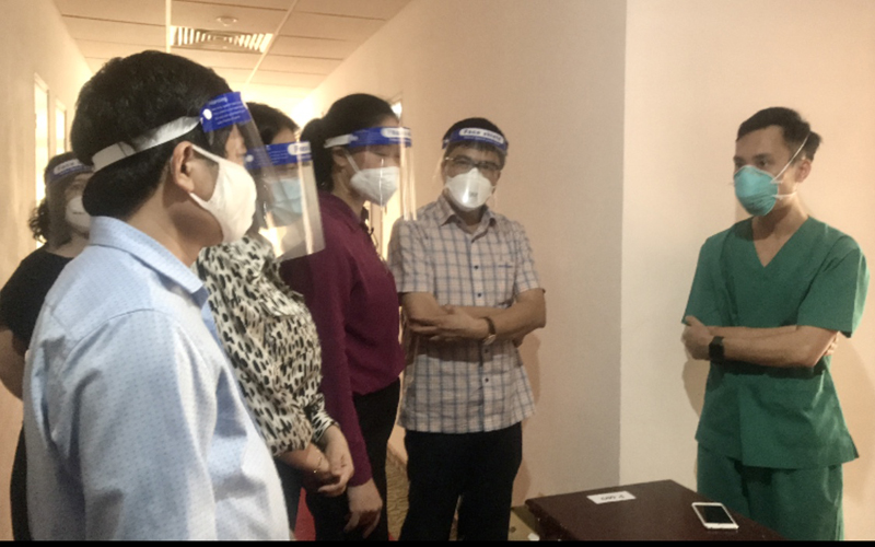 Ngày trở về từ tâm dịch của các chiến sĩ áo trắng Ngày trở về từ tâm dịch của các chiến sĩ áo trắng
