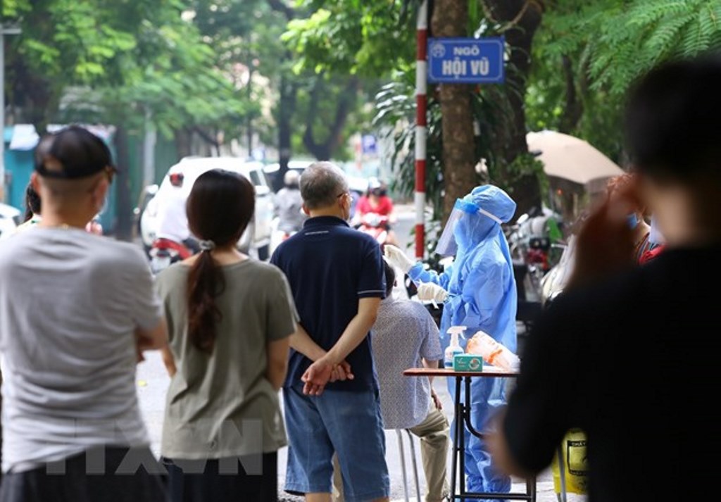 Hà Nội xét nghiệm diện rộng cho cư dân quanh Bệnh viện Việt - Đức Hà Nội xét nghiệm diện rộng cho cư dân quanh Bệnh viện Việt - Đức