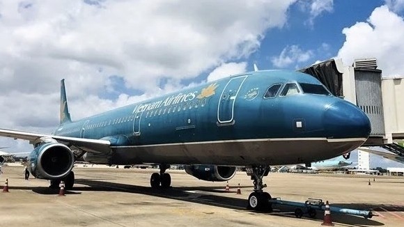 Vietnam Airlines operates seven flights on first day of domestic flight resumption