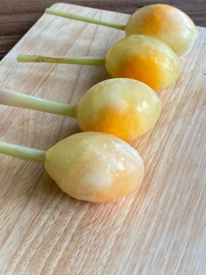 Trứng gà đừng luộc hay kho, làm trứng chảy chiên xù ai thấy cũng thèm